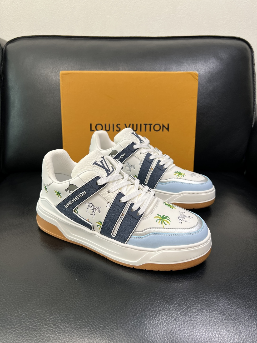LV